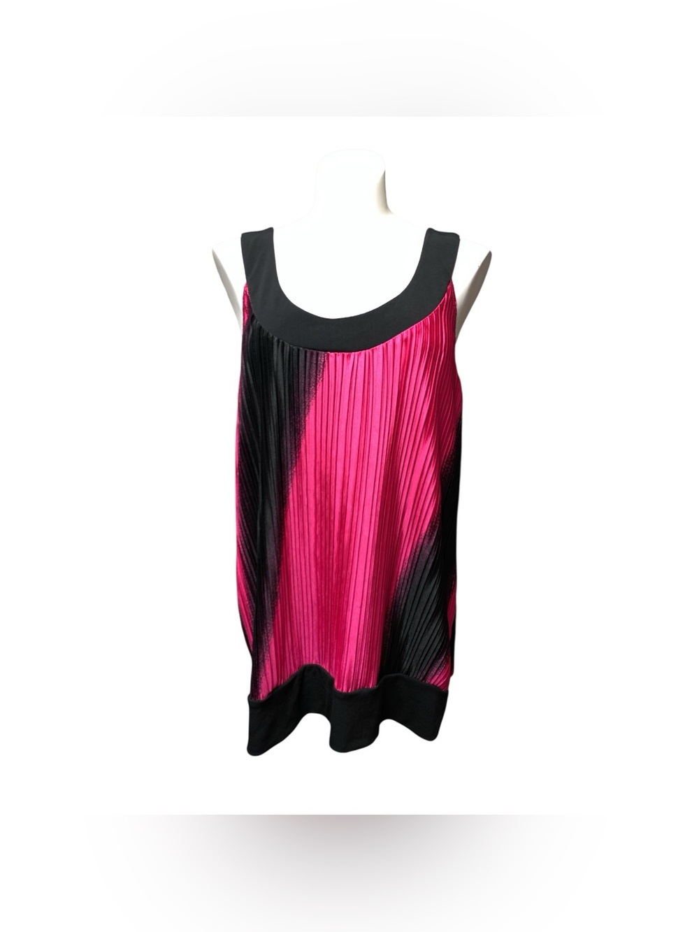 Ricki's Black & Fuchsia Pleated Scoop Neck Tank Size L